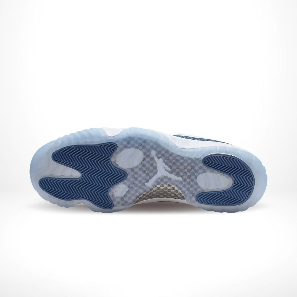 Air Jordan 11 Retro Low Navy Snakeskin LE